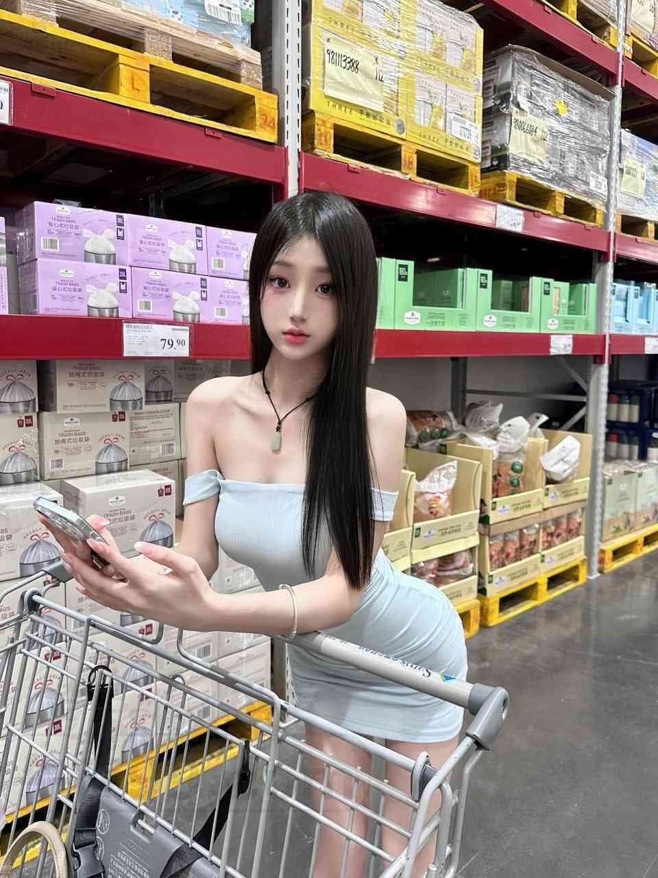 广东省惠州市刚下海极品学妹兼职做完付款的公开照片